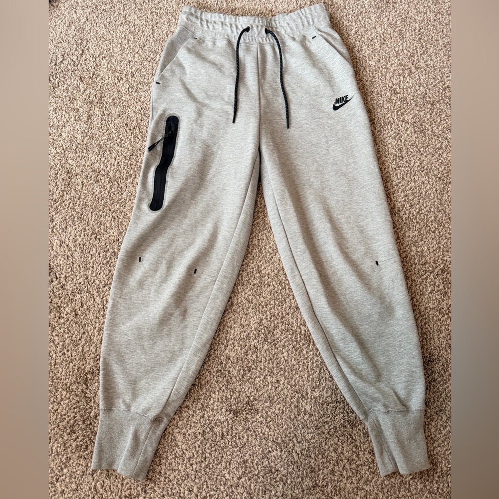 Nike Women’s Nike tech jogger pants